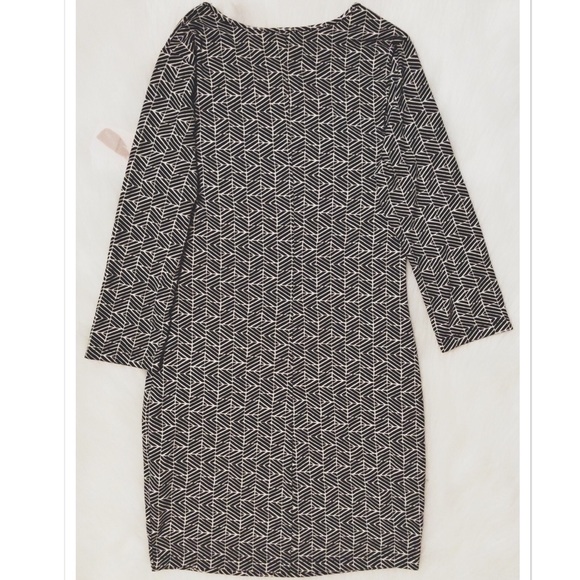 NWT Geometric Patterned Fitted Dress - Picture 6 of 8